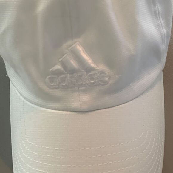 ADIDAS White Hat - Picture 2 of 5